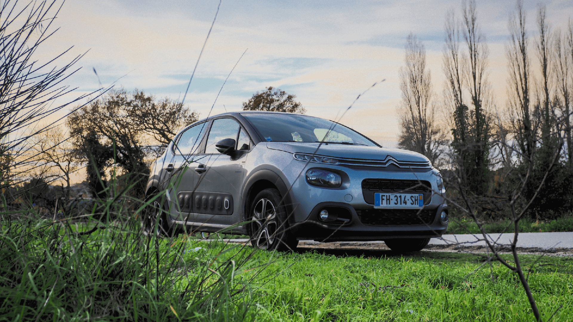 Read more about the article Citroën C3: desempenho, versões e preços 